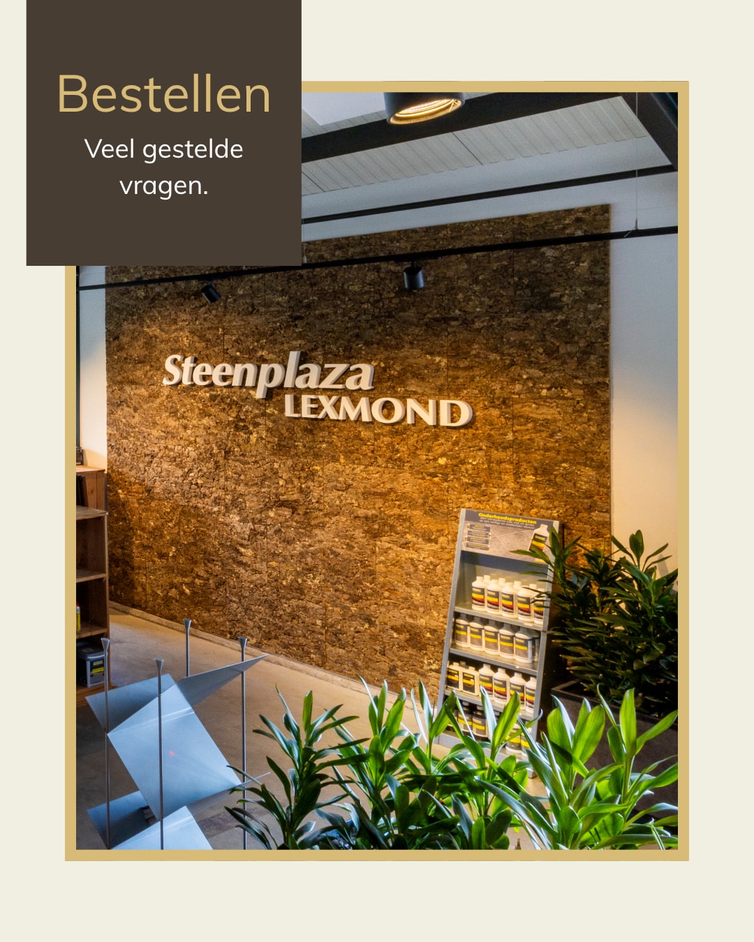 Bestellen en veelgestelde vragen bij Steenplaza LEXMOND, met bedrijfslogo op een bruine structuurwand.