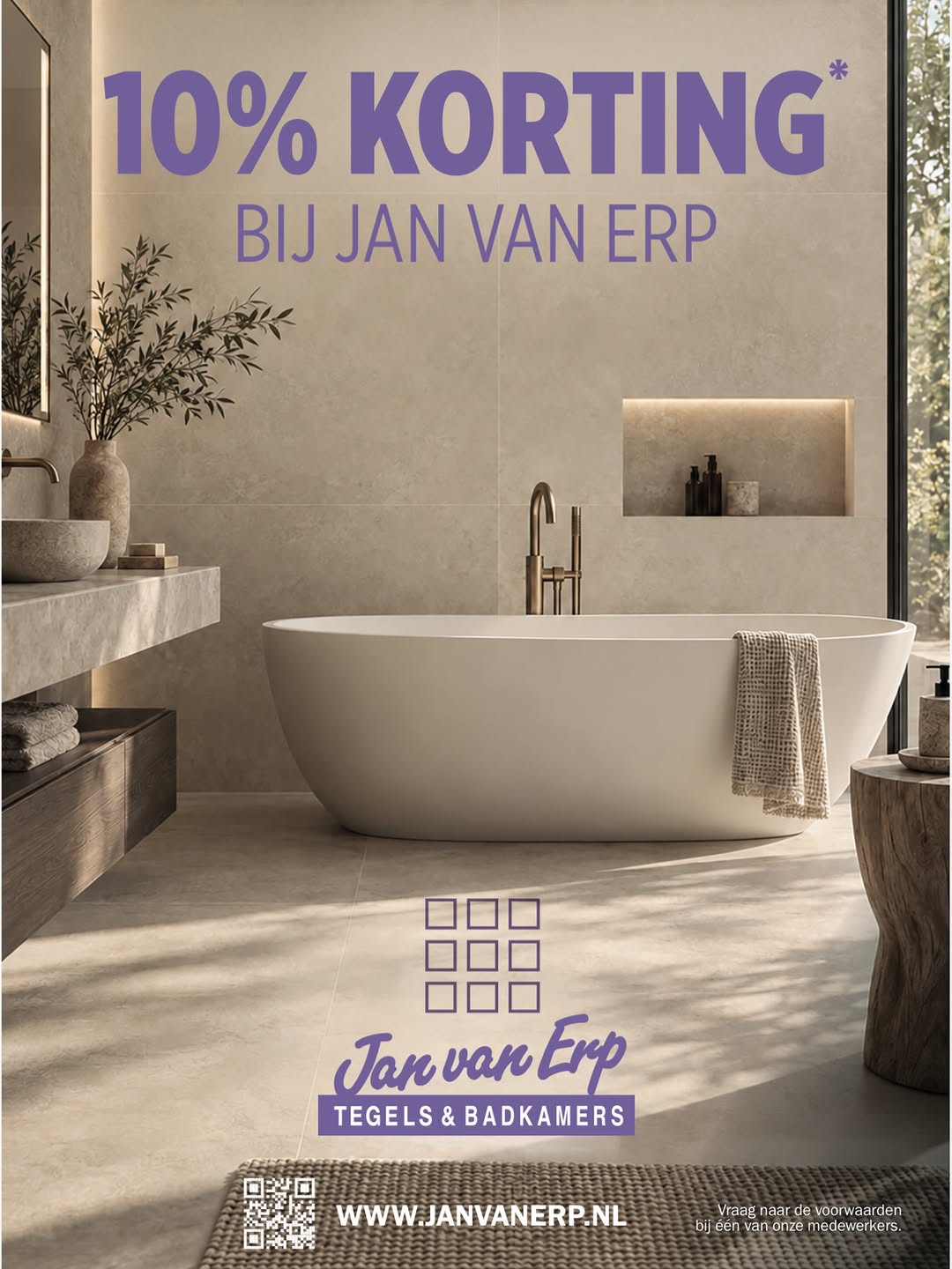 Beige badkamertegels op wand en vloer rondom een wit bad bij Jan van Erp Tegels & Badkamers in Schijndel
